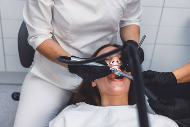 Best Emergency Tooth Extraction in Cartervle, IL